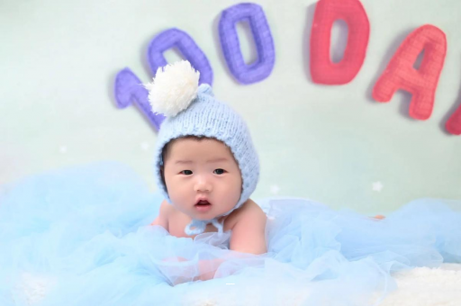 徐州宝宝不哭不闹正常吗